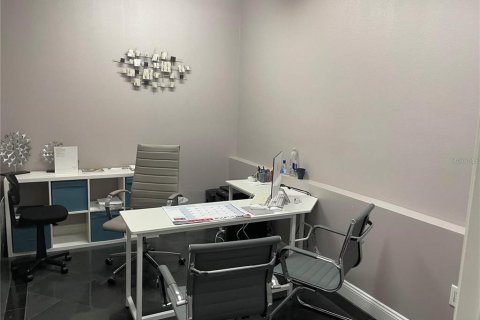 Commercial property in Orlando, Florida 204.38 sq.m. № 1687871 - photo 21