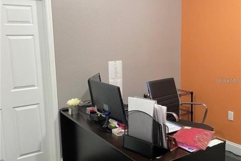 Commercial property in Orlando, Florida 204.38 sq.m. № 1687871 - photo 14