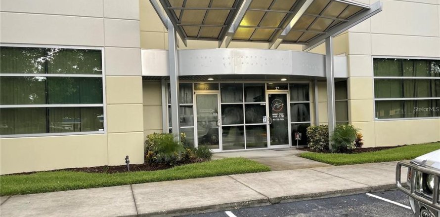 Commercial property in Orlando, Florida 204.38 sq.m. № 1687871