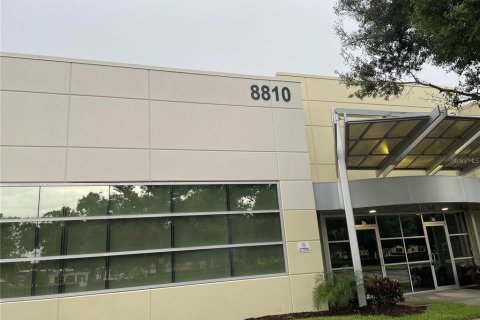 Commercial property in Orlando, Florida 204.38 sq.m. № 1687871 - photo 3