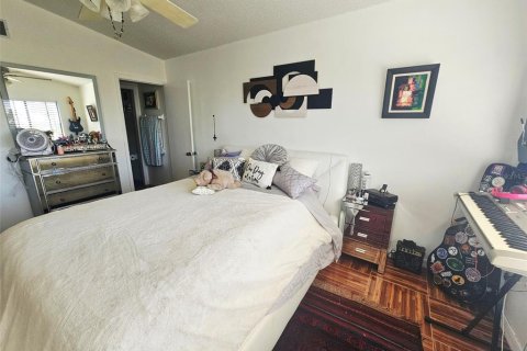 Condo in Altamonte Springs, Florida, 3 bedrooms  № 2368831 - photo 8