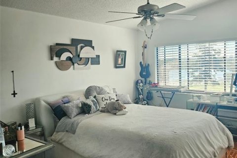 Condo in Altamonte Springs, Florida, 3 bedrooms  № 2368831 - photo 7