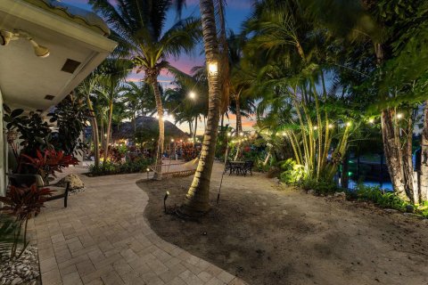 Villa ou maison à vendre à Lighthouse Point, Floride: 4 chambres, 346.99 m2 № 2261422 - photo 13