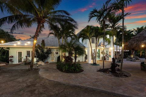 Villa ou maison à vendre à Lighthouse Point, Floride: 4 chambres, 346.99 m2 № 2261422 - photo 9