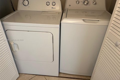 Condominio en alquiler en Aventura, Florida, 3 dormitorios, 122.63 m2 № 2060849 - foto 15