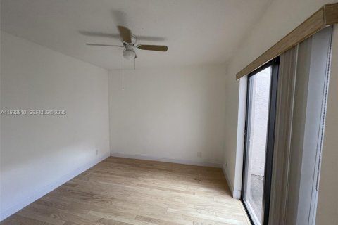 Снять в аренду виллу или дом в Уэстон, Флорида 3 спальни, 129.41м2, № 2034955 - фото 29