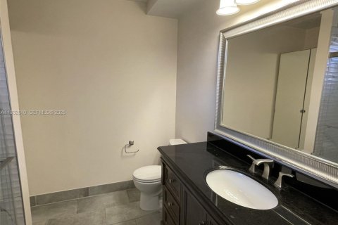 Снять в аренду виллу или дом в Уэстон, Флорида 3 спальни, 129.41м2, № 2034955 - фото 18