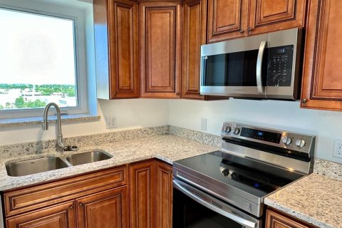 Condo in Merrit Island, Florida, 3 bedrooms  № 1283217 - photo 5