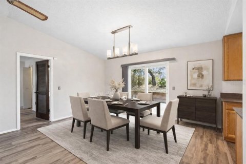 Villa ou maison à vendre à Deltona, Floride: 3 chambres, 111.48 m2 № 2167610 - photo 4