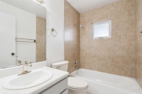 Villa ou maison à vendre à Deltona, Floride: 3 chambres, 111.48 m2 № 2167610 - photo 13