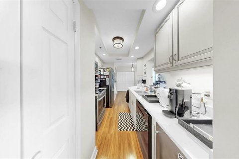 Condo in Tampa, Florida, 2 bedrooms  № 1625557 - photo 26