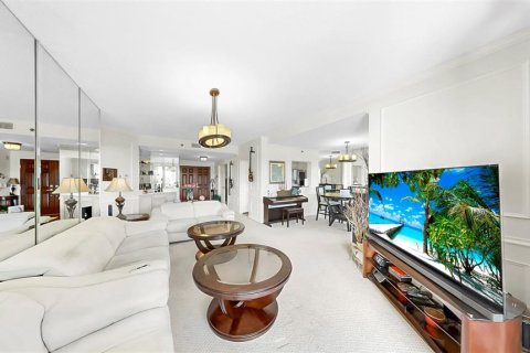 Condo in Tampa, Florida, 2 bedrooms  № 1625557 - photo 20