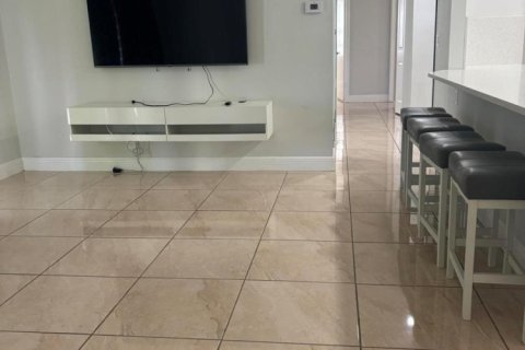 Casa en venta en Lake Clarke Shores, Florida, 3 dormitorios, 151.34 m2 № 2382703 - foto 11