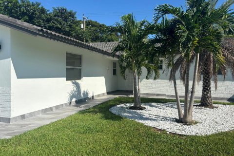 Casa en venta en Lake Clarke Shores, Florida, 3 dormitorios, 151.34 m2 № 2382703 - foto 6