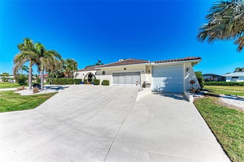 Villa ou maison à vendre à Punta Gorda, Floride: 2 chambres, 219.81 m2 № 1516736 - photo 24