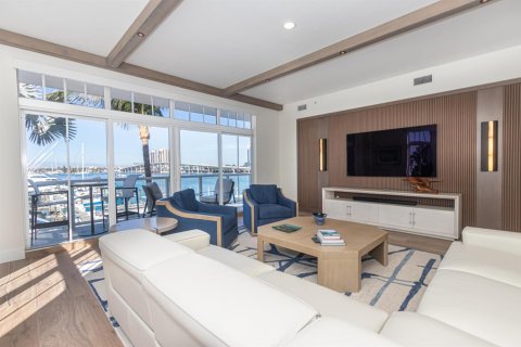 Condo in Palm Beach Shores, Florida, 2 bedrooms  № 2262347 - photo 3