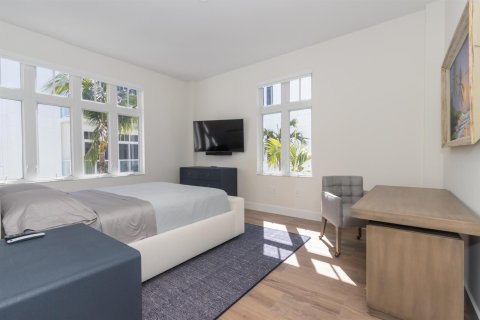 Condo in Palm Beach Shores, Florida, 2 bedrooms  № 2262347 - photo 28
