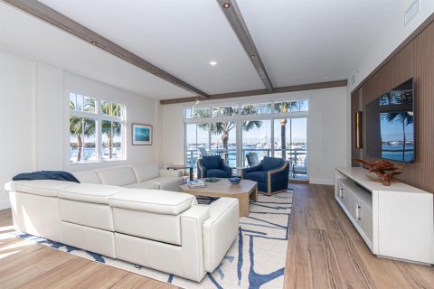 Condo in Palm Beach Shores, Florida, 2 bedrooms  № 2262347