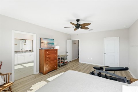 Villa ou maison à vendre à Bradenton, Floride: 4 chambres, 256.04 m2 № 2418779 - photo 20
