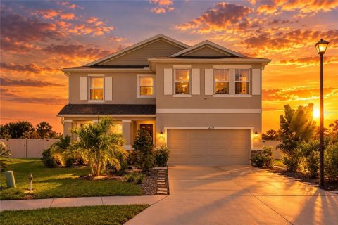 Villa ou maison à Bradenton, Floride 4 chambres, 256.04 m2 № 2418779
