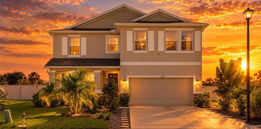 Villa ou maison à Bradenton, Floride 4 chambres, 256.04 m2 № 2418779