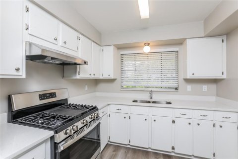 Casa en alquiler en Deltona, Florida, 3 dormitorios, 121.79 m2 № 1913906 - foto 5