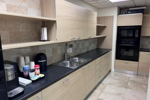 Купить кондоминиум в Авентура, Флорида 2 спальни, 109.72м2, № 1895893 - фото 15