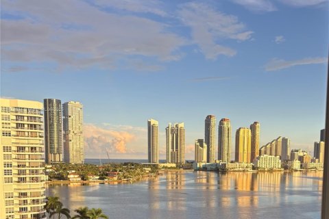 Купить кондоминиум в Авентура, Флорида 2 спальни, 109.72м2, № 1895893 - фото 21