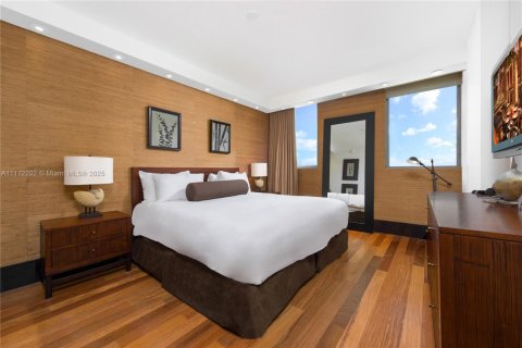 Condo in Miami Beach, Florida, 2 bedrooms  № 2022967 - photo 5