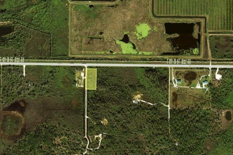 Terreno en venta en Punta Gorda, Florida № 1659698 - foto 2