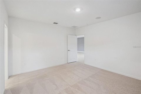 Villa ou maison à louer à Haines City, Floride: 3 chambres, 215.72 m2 № 2416741 - photo 9