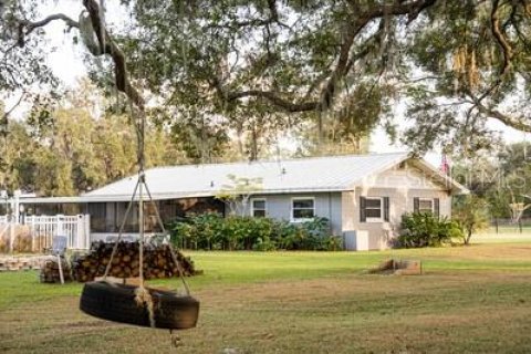 House in Leesburg, Florida 3 bedrooms, 135.27 sq.m. № 1538953 - photo 21