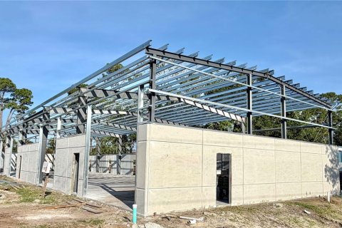 Immobilier commercial à Edgewater, Floride 325.16 m2 № 2305082