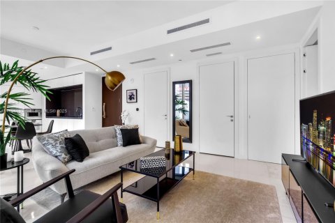 Купить кондоминиум в Майами, Флорида 1 спальня, 82.59м2, № 1958016 - фото 2