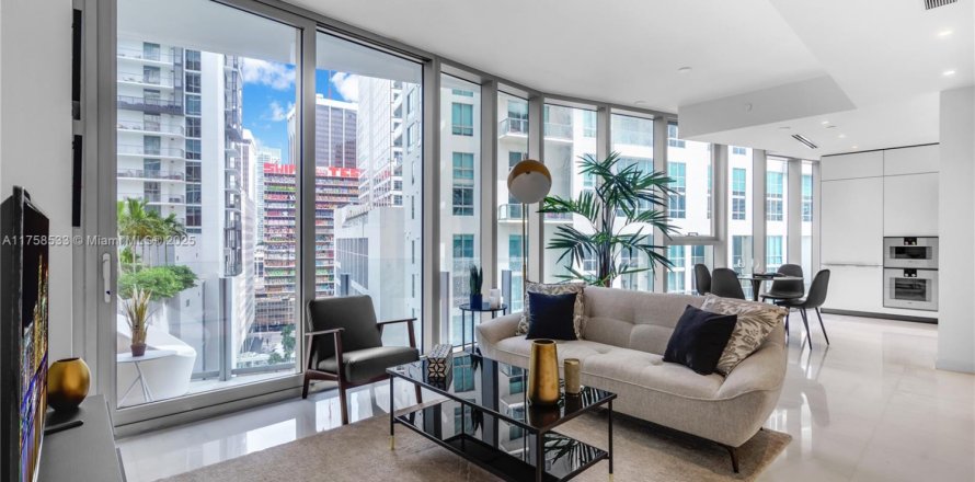 Кондоминиум с 1 спальней в Майами, Флорида № 1958016