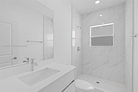 Townhouse in Miami, Florida 4 bedrooms, 206.06 sq.m. № 2054282 - photo 25