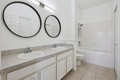 Touwnhouse à vendre à Windermere, Floride: 2 chambres, 128.21 m2 № 2427544 - photo 25