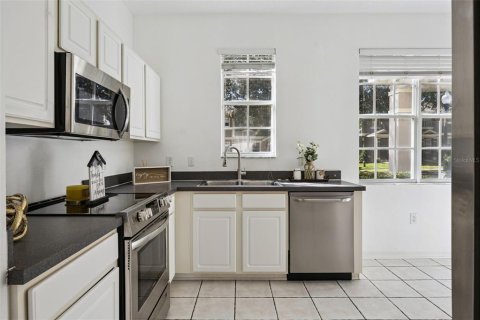 Touwnhouse à vendre à Windermere, Floride: 2 chambres, 128.21 m2 № 2427544 - photo 11