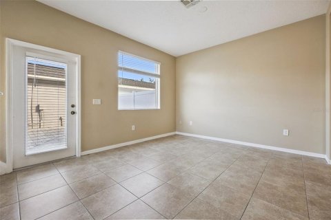 Touwnhouse à vendre à Windermere, Floride: 2 chambres, 128.21 m2 № 2427544 - photo 4
