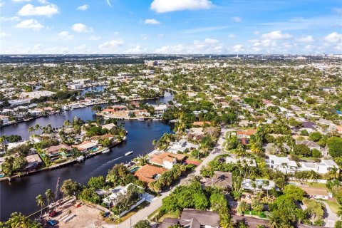 House in Fort Lauderdale, Florida 3 bedrooms, 138.42 sq.m. № 1994414 - photo 6
