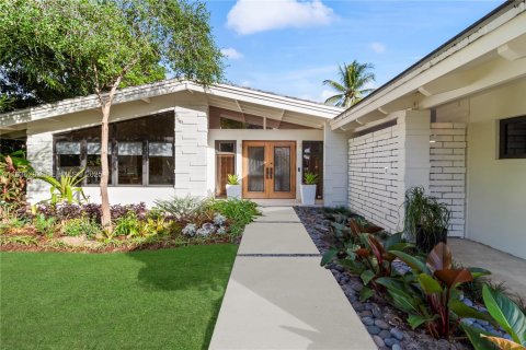 House in Fort Lauderdale, Florida 3 bedrooms, 138.42 sq.m. № 1994414 - photo 4