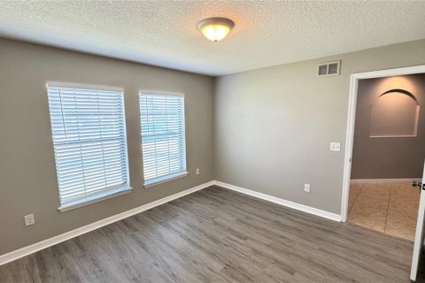 Villa ou maison à louer à Lakeland, Floride: 5 chambres, 243.87 m2 № 2416363 - photo 26