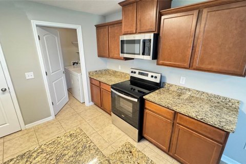 Villa ou maison à louer à Lakeland, Floride: 5 chambres, 243.87 m2 № 2416363 - photo 6