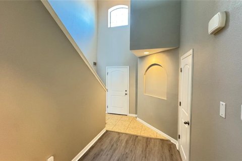 Villa ou maison à louer à Lakeland, Floride: 5 chambres, 243.87 m2 № 2416363 - photo 10