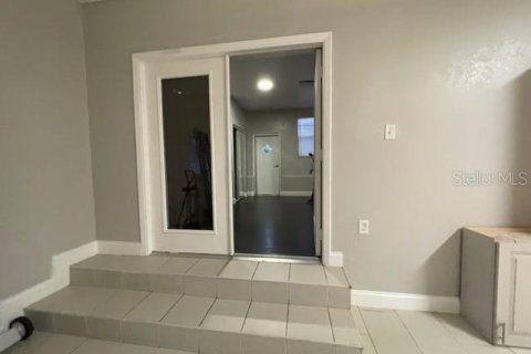 Apartment in Okeechobee, Florida 3 bedrooms, 139.35 sq.m. № 2111726 - photo 13