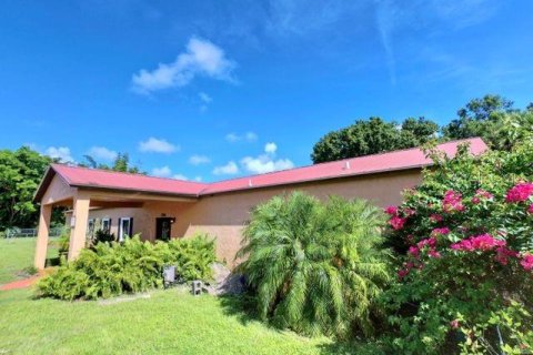 Apartment in Okeechobee, Florida 3 bedrooms, 139.35 sq.m. № 2111726 - photo 7