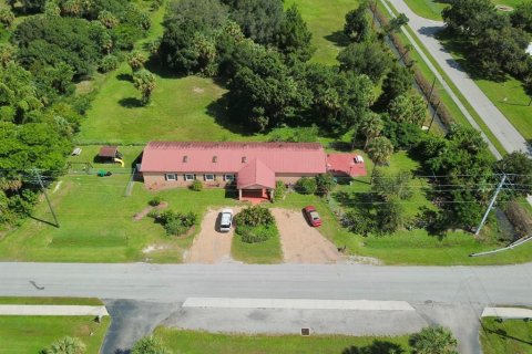 Apartment in Okeechobee, Florida 3 bedrooms, 139.35 sq.m. № 2111726