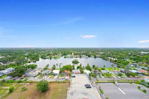 Oficina en alquiler en Aventura, Florida № 1175101 - foto 1
