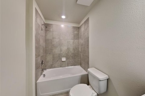 Touwnhouse à louer à Sanford, Floride: 3 chambres, 157.84 m2 № 2396558 - photo 16
