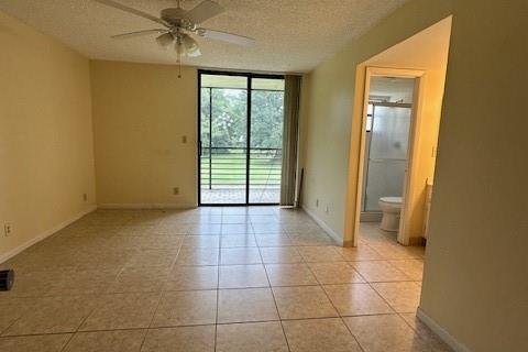 Copropriété à vendre à Tamarac, Floride: 2 chambres, 95.04 m2 № 2084579 - photo 8